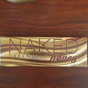 Urban Decay Naked Honey Eyeshadow Palette